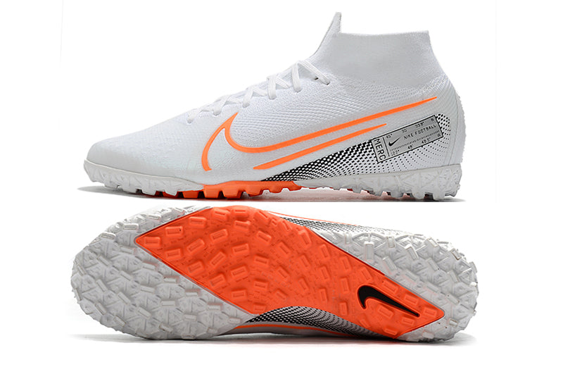 CHUTEIRA NIKE MERCURIAL SUPERFLY 7 ELITE TF BRANCO/LARANJA