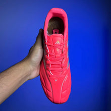 Carregar imagem no visualizador da galeria, Chuteira Adidas Copa Pure 2 Elite Campo + Brinde (Pronta Entrega)

