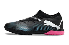 Carregar imagem no visualizador da galeria, Chuteira Puma Future 7 Match Society - Preto/Branco/Rosa
