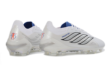 Carregar imagem no visualizador da galeria, Chuteira Campo ADIDAS Predator Elite 26 FG Unlocked
