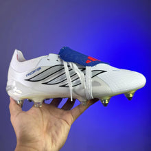 Carregar imagem no visualizador da galeria, Chuteira Adidas Predator Tongue 26 Elite SG + Brinde (Pronta Entrega)
