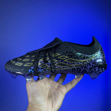 Carregar imagem no visualizador da galeria, Chuteira Adidas Predator Tongue 26 Elite + Brinde (Pronta Entrega)
