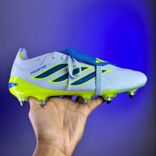 Carregar imagem no visualizador da galeria, Chuteira Adidas Predator Tongue 26 Elite SG + Brinde (Pronta Entrega)
