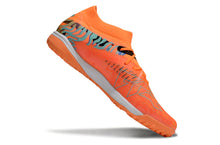Carregar imagem no visualizador da galeria, Chuteira Puma Future 8 Match Society  - Laranja
