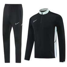 Carregar imagem no visualizador da galeria, Conjunto de frio - Blusa sem capuz + calça
