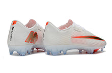 Carregar imagem no visualizador da galeria, Chuteira Nike Mercurial Superfly 11 Elite FG - Branco
