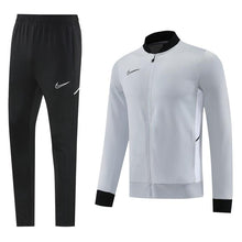Carregar imagem no visualizador da galeria, Conjunto de frio - Blusa sem capuz + calça
