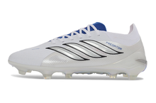 Carregar imagem no visualizador da galeria, Chuteira Campo ADIDAS Predator Elite 26 FG Unlocked
