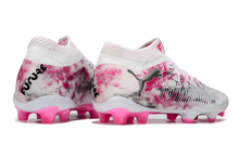 Carregar imagem no visualizador da galeria, Chuteira Campo Puma Future 8 Ultimate FG Brilliance Pack Branco - Rosa
