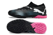 Carregar imagem no visualizador da galeria, Chuteira Puma Future 7 Match Society - Preto/Branco/Rosa
