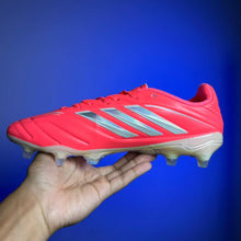Carregar imagem no visualizador da galeria, Chuteira Adidas Copa Pure 2 Elite Campo + Brinde (Pronta Entrega)
