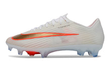 Carregar imagem no visualizador da galeria, Chuteira Nike Mercurial Superfly 11 Elite FG - Branco
