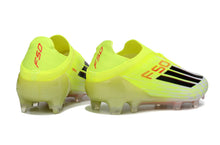 Carregar imagem no visualizador da galeria, Chuteira Adidas F50 X Campo "Ice Cold Precision
