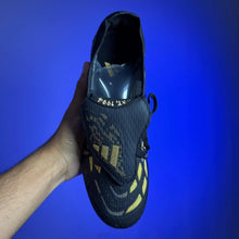 Carregar imagem no visualizador da galeria, Chuteira Adidas Predator Tongue 26 Elite FG + Brinde (Pronta Entrega)
