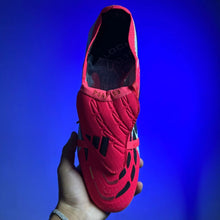 Carregar imagem no visualizador da galeria, Chuteira Adidas Predator Tongue 26 Elite + Brinde (Pronta Entrega)
