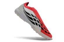 Carregar imagem no visualizador da galeria, Chuteira Adidas Predator 26 Laceless TF
