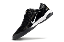 Carregar imagem no visualizador da galeria, Chuteira Futsal Nike Total 90

