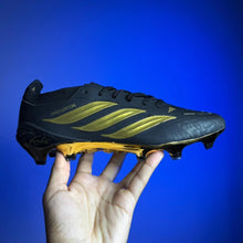 Carregar imagem no visualizador da galeria, Chuteira Adidas Predator Elite 26 SG (Pronta Entrega)
