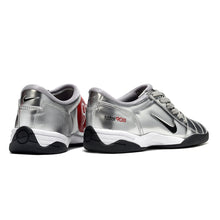Carregar imagem no visualizador da galeria, Chuteira Futsal Nike Total 90

