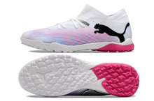 Carregar imagem no visualizador da galeria, Chuteira Puma Future 7 Match Society - Branco/Preto/Rosa
