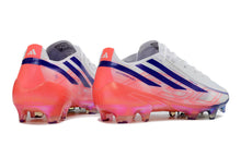 Carregar imagem no visualizador da galeria, Chuteira Adidas F50 Hyperfast FG - Branco/Rosa

