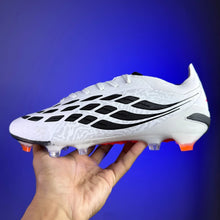 Carregar imagem no visualizador da galeria, Chuteira Adidas Predator Elite 26 (Pronta Entrega)
