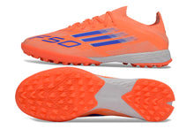 Carregar imagem no visualizador da galeria, Chuteira Adidas X F50 Pro Society - Laranja
