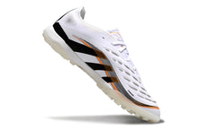 Carregar imagem no visualizador da galeria, Chuteira Adidas Predator 25 Elite Society "Goal Hunter"
