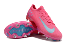 Carregar imagem no visualizador da galeria, Chuteira Campo NIKE Air Zoom Mercurial Vapor 16 Elite SG-PRO Mad Energy Vermelho - Rosa
