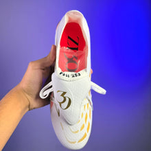 Carregar imagem no visualizador da galeria, Chuteira Adidas Predator Tongue 26 Elite + Brinde (Pronta Entrega)
