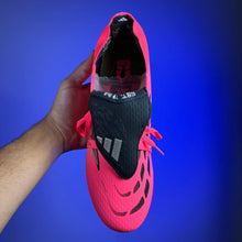 Carregar imagem no visualizador da galeria, Chuteira Adidas Predator Tongue 26 Elite + Brinde (Pronta Entrega)
