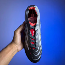 Carregar imagem no visualizador da galeria, Chuteira Adidas Predator Elite 26 SG (Pronta Entrega)
