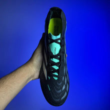 Carregar imagem no visualizador da galeria, Chuteira Adidas Predator Elite 26 SG (Pronta Entrega)

