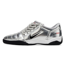 Carregar imagem no visualizador da galeria, Chuteira Futsal Nike Total 90
