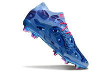 Carregar imagem no visualizador da galeria, Chuteira Campo Puma Future 8 Ultimate FG KidSuper Azul
