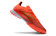 Carregar imagem no visualizador da galeria, Chuteira Society ADIDAS F50 Pro Two Horizons
