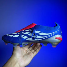 Carregar imagem no visualizador da galeria, Chuteira Adidas Predator Tongue 26 Elite  + Brinde (Pronta Entrega)
