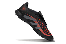 Carregar imagem no visualizador da galeria, Chuteira Adidas Predator Tongue Elite 25 Society - "Pure Victory"
