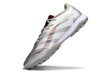Carregar imagem no visualizador da galeria, Chuteira Adidas Predator 25 Elite Society "Goal Hunter"
