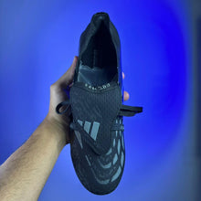 Carregar imagem no visualizador da galeria, Chuteira Adidas Predator Tongue 26 Elite + Brinde (Pronta Entrega)
