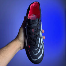 Carregar imagem no visualizador da galeria, Chuteira Adidas Predator Elite 26 (Pronta Entrega)
