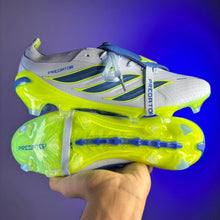 Carregar imagem no visualizador da galeria, Chuteira Adidas Predator Tongue 26 Elite + Brinde (Pronta Entrega)

