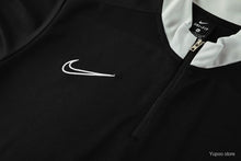Carregar imagem no visualizador da galeria, Conjunto de frio - Blusa sem capuz + calça
