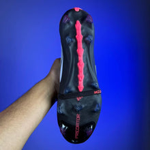 Carregar imagem no visualizador da galeria, Chuteira Adidas Predator Tongue 26 Elite + Brinde (Pronta Entrega)
