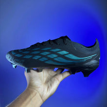 Carregar imagem no visualizador da galeria, Chuteira Adidas Predator Elite 26 (Pronta Entrega)
