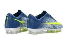 Carregar imagem no visualizador da galeria, Chuteira Nike Mercurial Superfly 11 Elite FG
