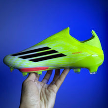 Carregar imagem no visualizador da galeria, Chuteira Adidas F50 X Campo + Brinde (Pronta Entrega)
