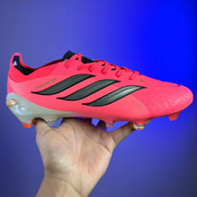 Carregar imagem no visualizador da galeria, Chuteira Adidas Predator Elite 26 (Pronta Entrega)
