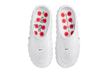 Carregar imagem no visualizador da galeria, Slide Nike Mind 001 White Speed Red Branco
