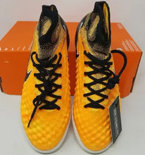 Carregar imagem no visualizador da galeria, Chuteira NIKE Magista Futsal Retro
